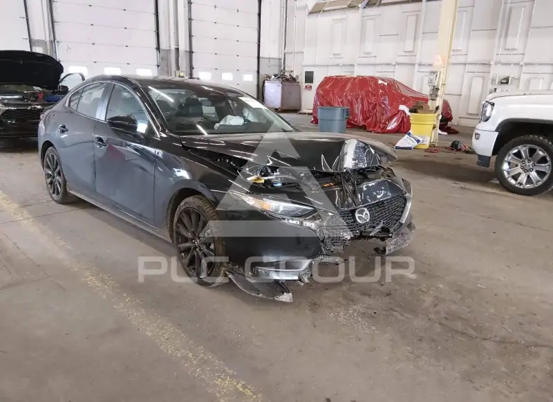 2025 Mazda 3 photo