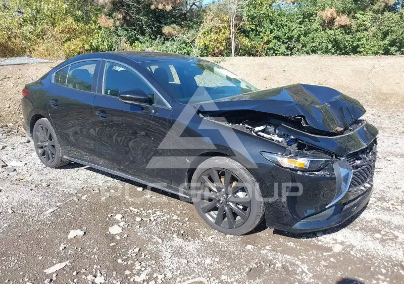 2025 Mazda 3 photo