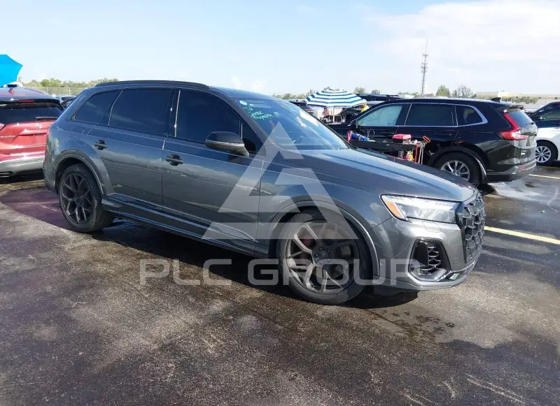 2025 Audi SQ7 photo
