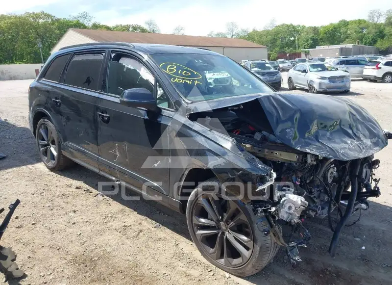 2025 Audi Q7 фото