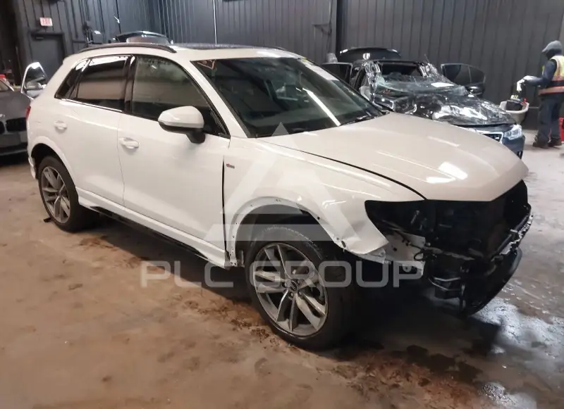 2025 Audi Q3 photo