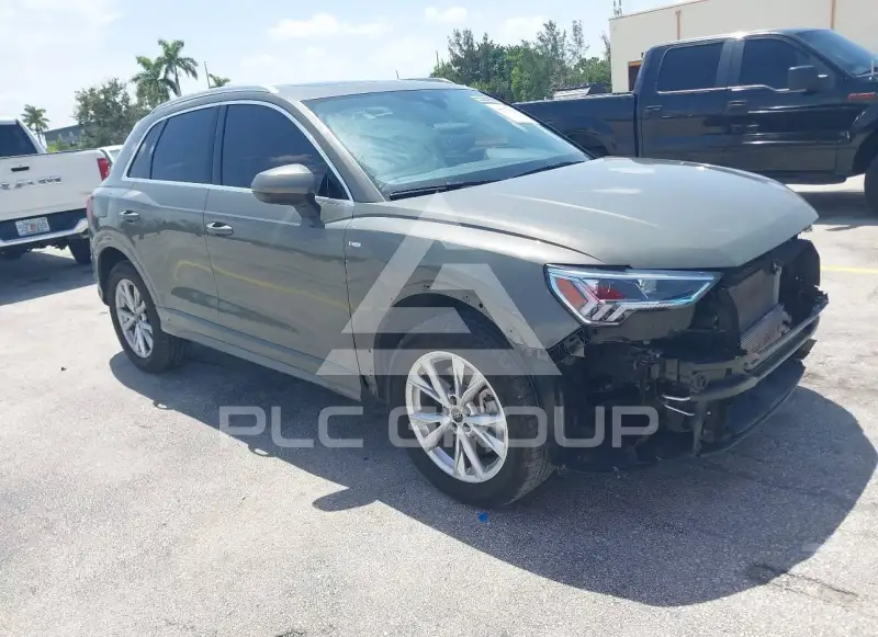 2025 Audi Q3 фото