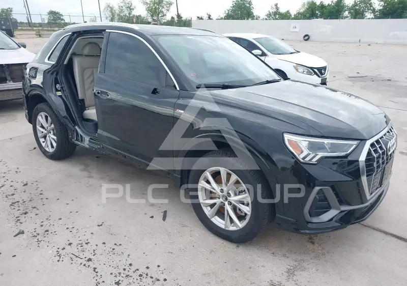 2025 Audi Q3 photo
