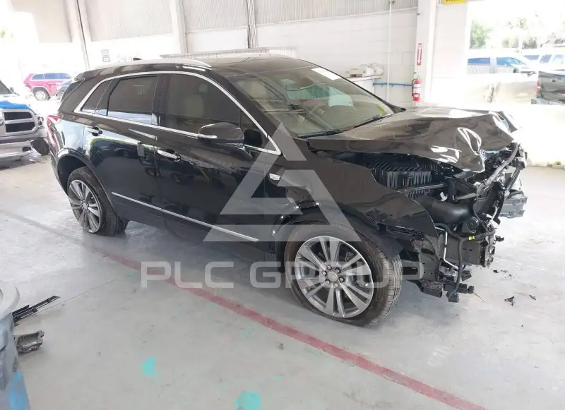 2025 Cadillac XT5 photo