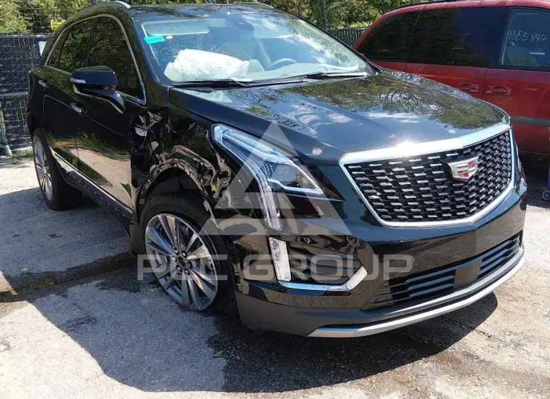 2025 Cadillac XT5 photo