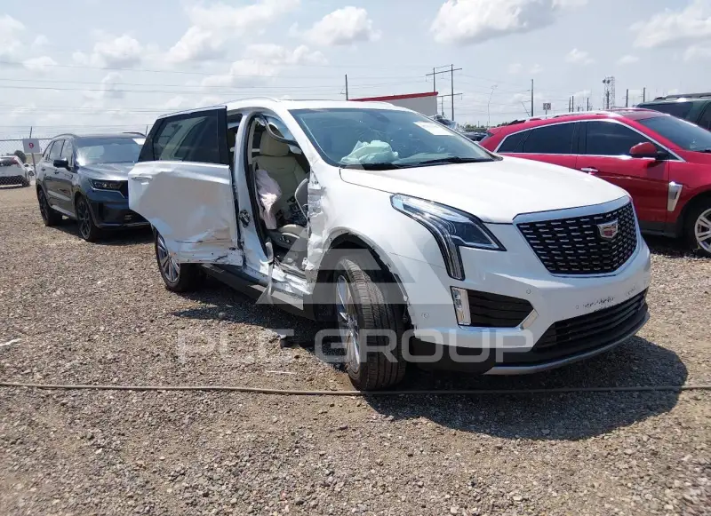 2025 Cadillac XT5 photo