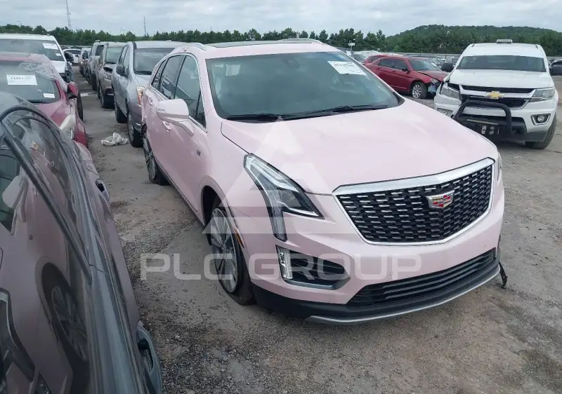 2025 Cadillac XT5 photo