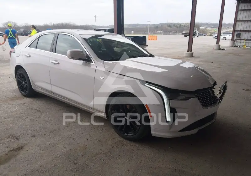 2025 Cadillac CT4 фото