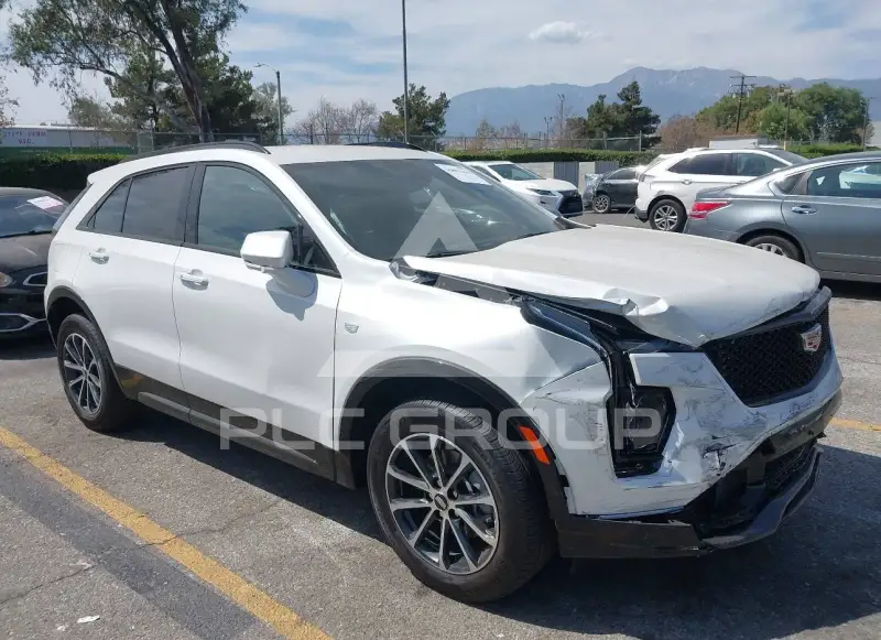 2025 Cadillac XT4 photo