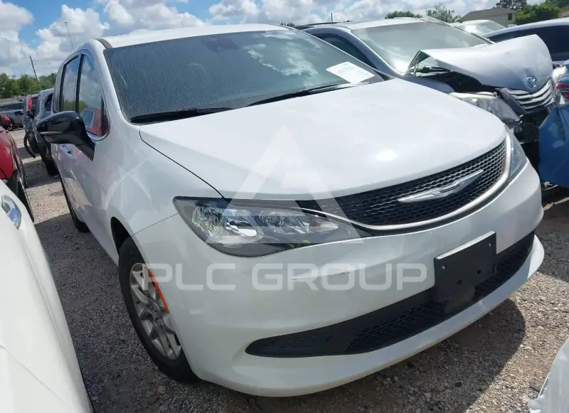 2025 Chrysler VOYAGER photo