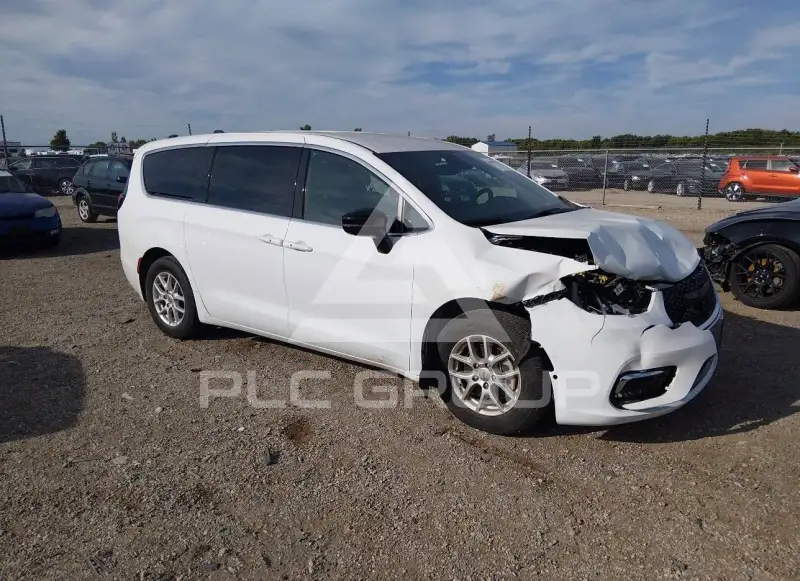 2025 Chrysler PACIFICA photo