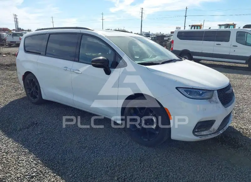 2025 Chrysler PACIFICA photo