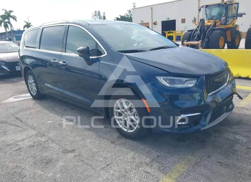 2025 Chrysler PACIFICA photo