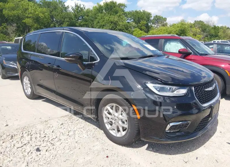 2025 Chrysler PACIFICA photo