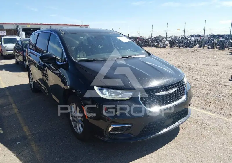 2025 Chrysler PACIFICA photo