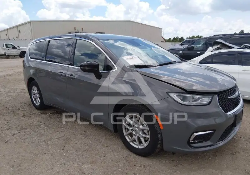 2025 Chrysler PACIFICA photo