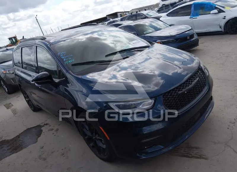 2025 Chrysler PACIFICA photo