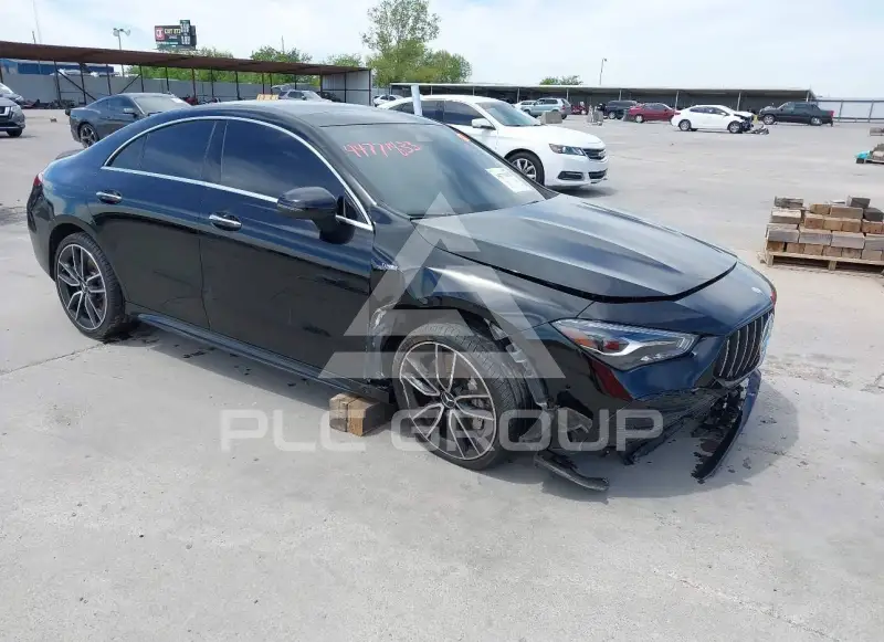 2025 Mercedes Benz CLA 35 AMG фото