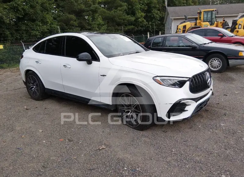2025 Mercedes Benz GLC 43 AMG фото