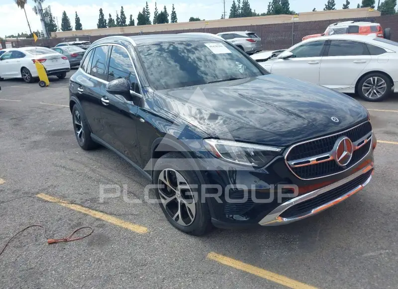 2025 Mercedes Benz GLC 350 photo