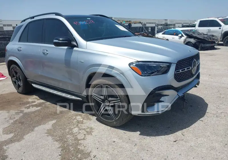 2025 Mercedes Benz GLE 450 фото