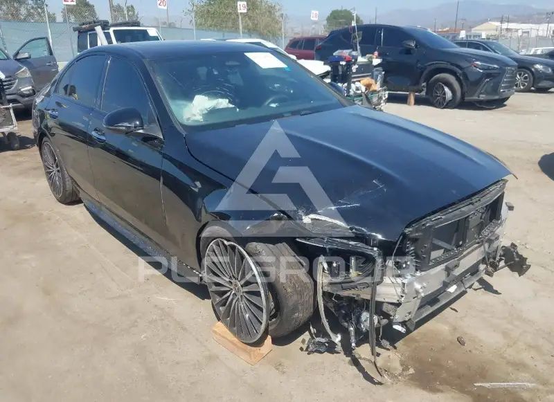 2025 Mercedes Benz C 300 фото