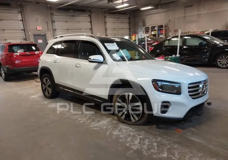 2025 Mercedes Benz GLB 250 фото