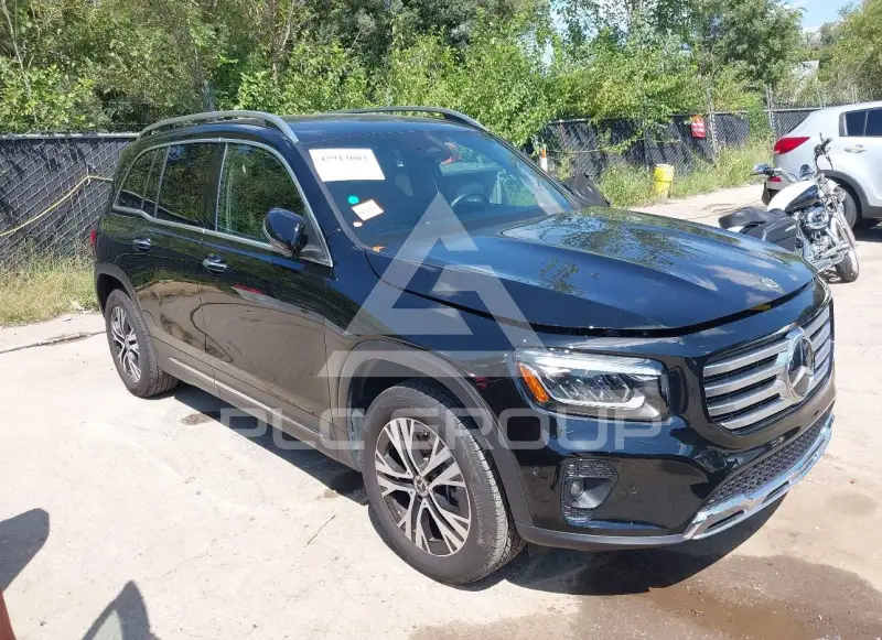 2025 Mercedes Benz GLB 250 фото