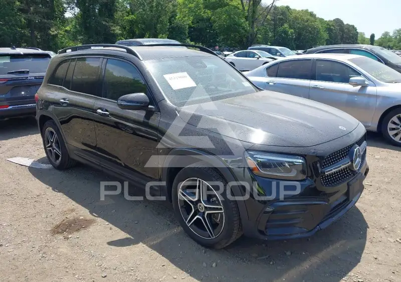 2025 Mercedes Benz GLB 250 фото