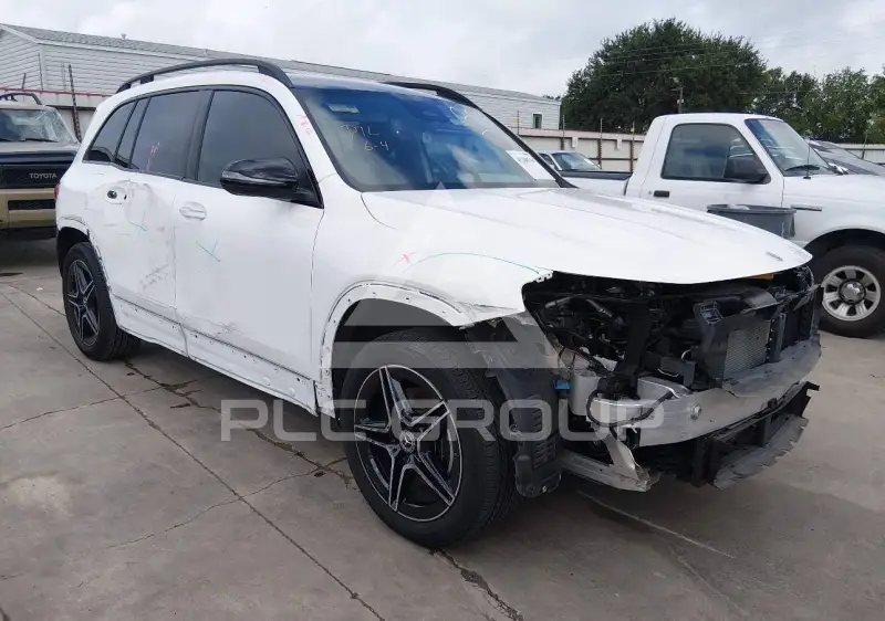 2025 Mercedes Benz GLB 250 фото