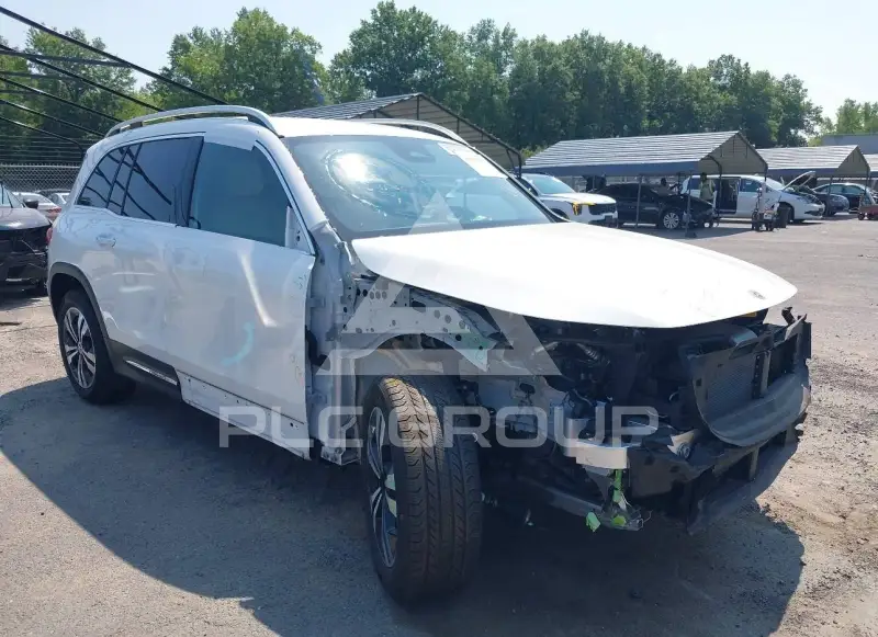 2025 Mercedes Benz GLB 250 фото