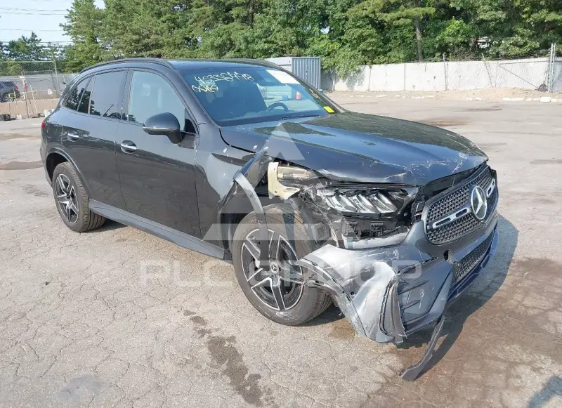 2025 Mercedes Benz GLC 300 фото