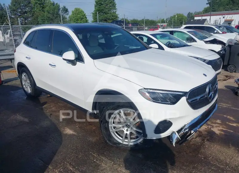 2025 Mercedes Benz GLC 300 фото