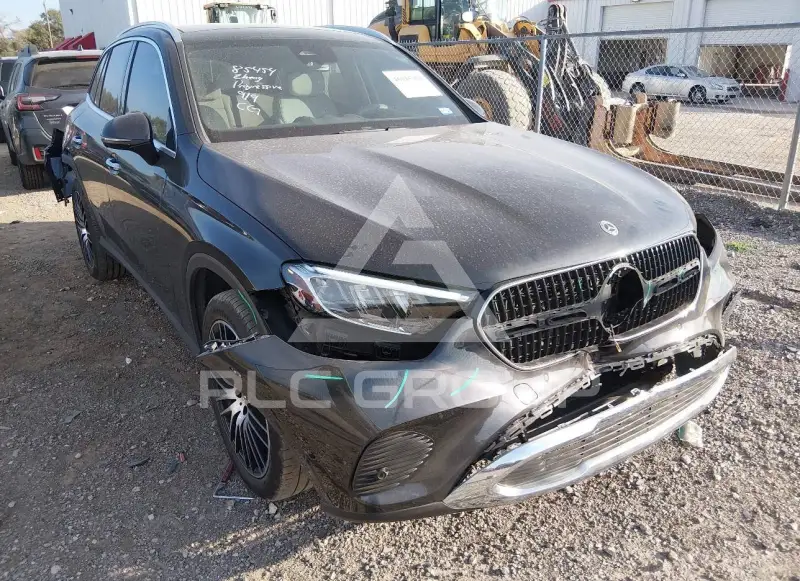 2025 Mercedes Benz GLC 300 фото