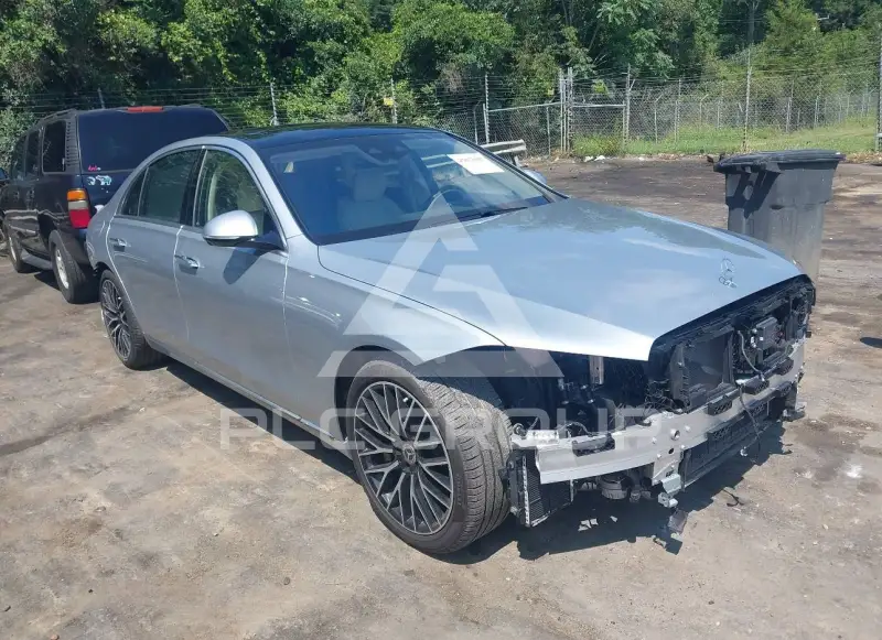 2025 Mercedes Benz S 580 photo