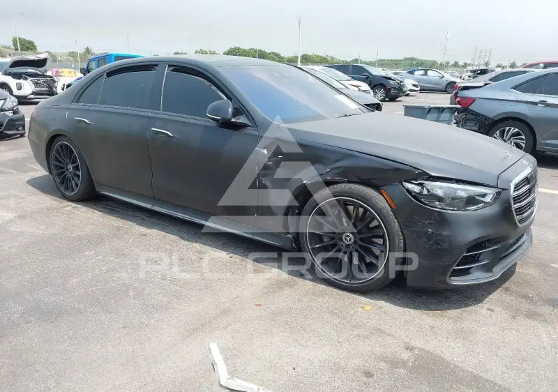 2025 Mercedes Benz S 580 photo