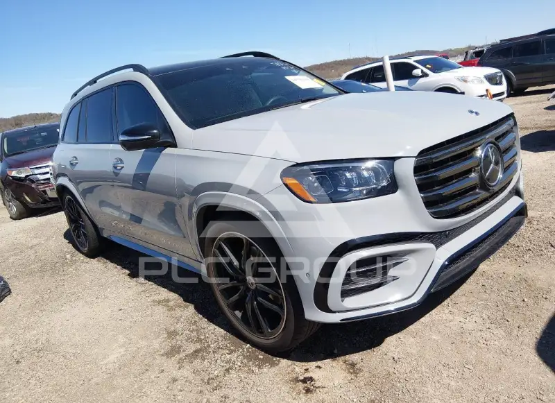 2025 Mercedes Benz Gls 450 фото