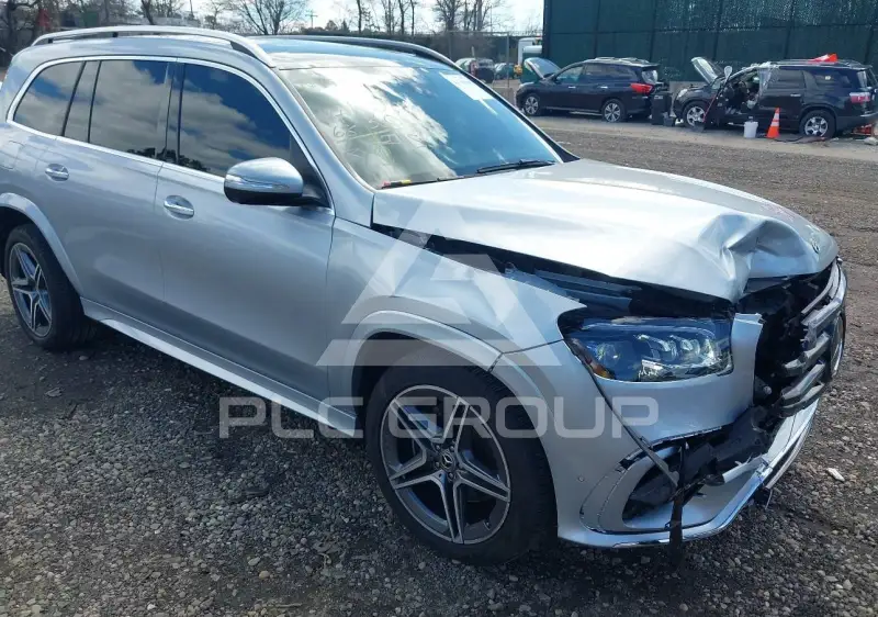 2025 Mercedes Benz Gls 450 фото