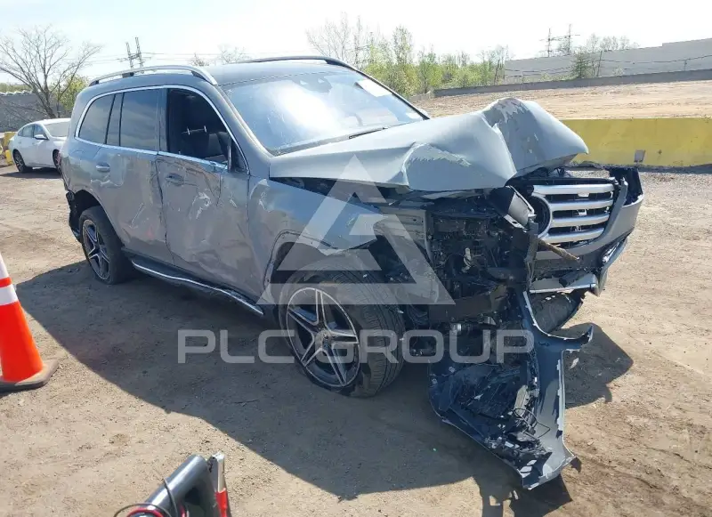 2025 Mercedes Benz Gls 450 photo