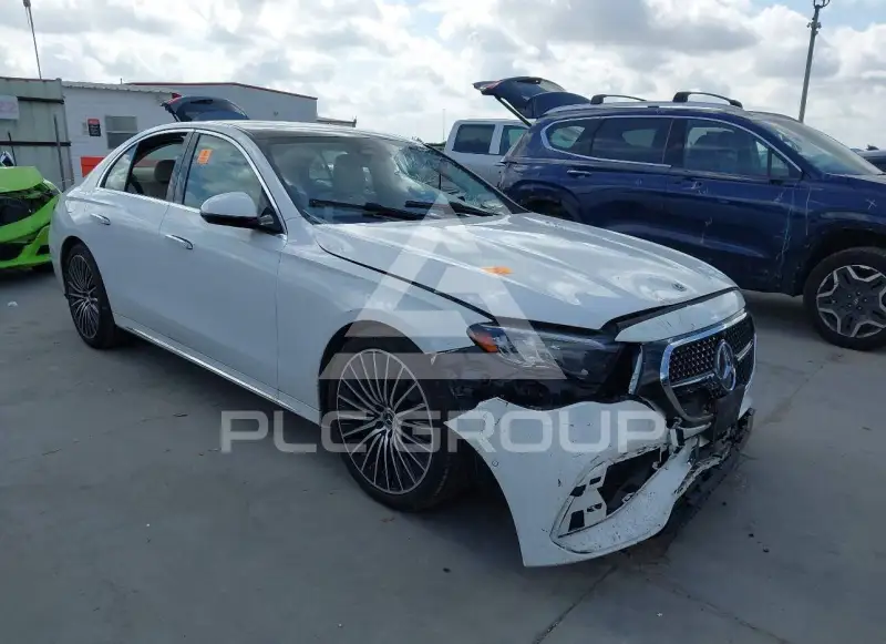 2025 Mercedes Benz E 450 photo