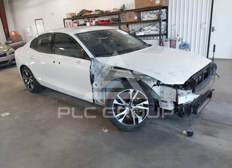 2025 Volvo S60 фото