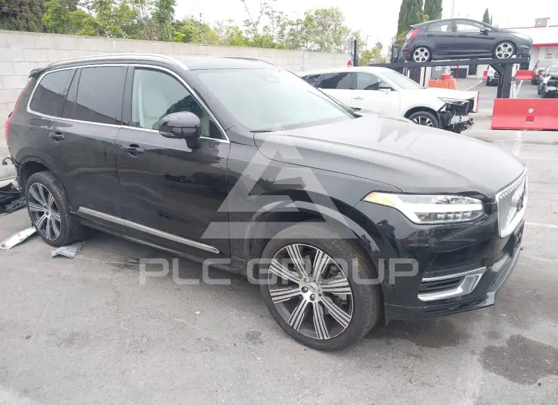 2025 Volvo XC90 фото