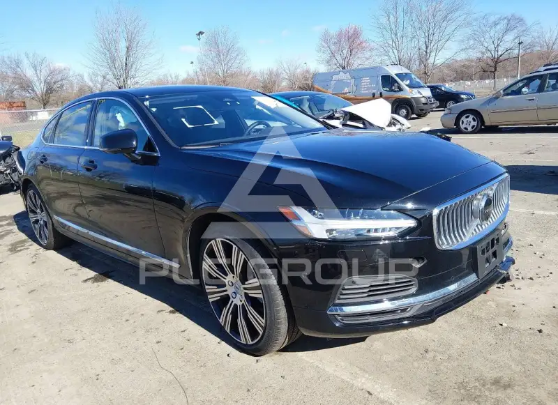 2025 Volvo  photo