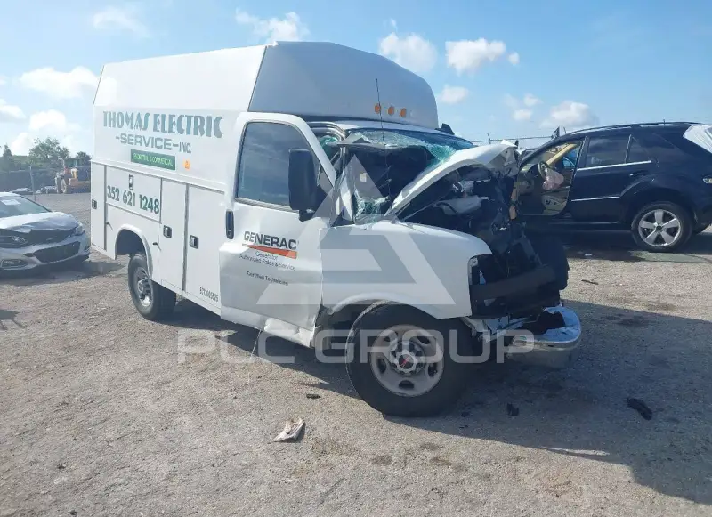 2025 GMC Savana фото
