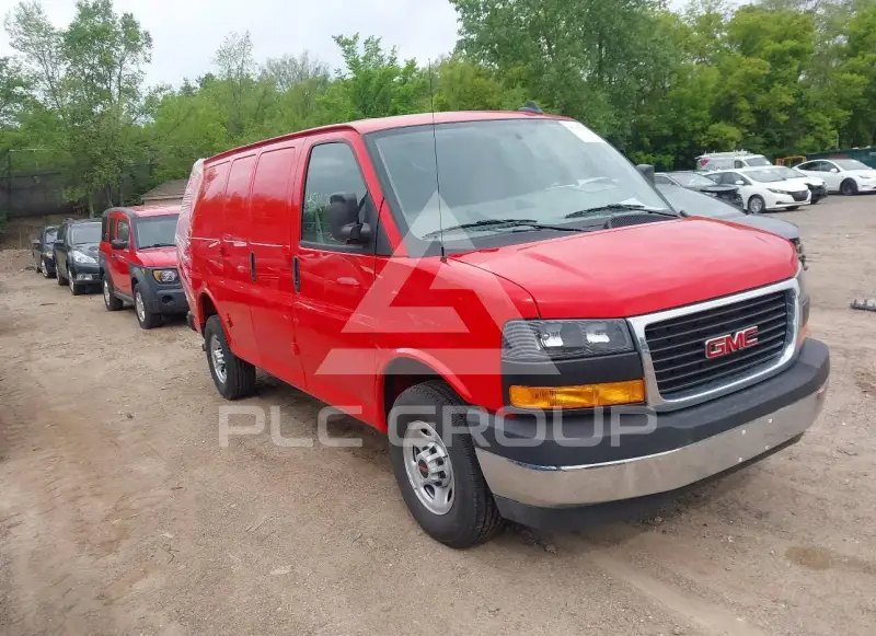 2025 GMC Savana photo
