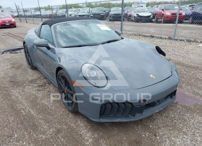 2025 Porsche 911 фото