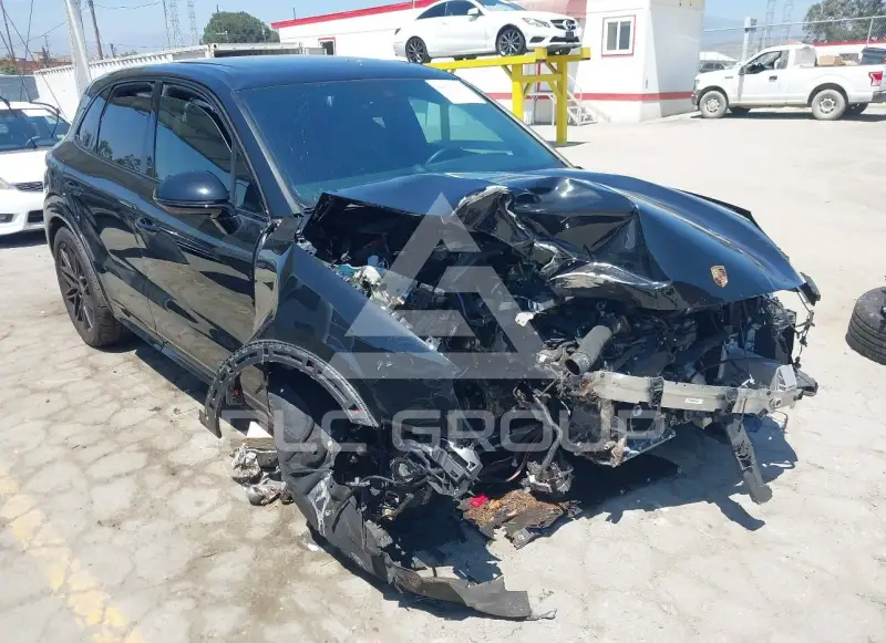 2025 Porsche Cayenne photo