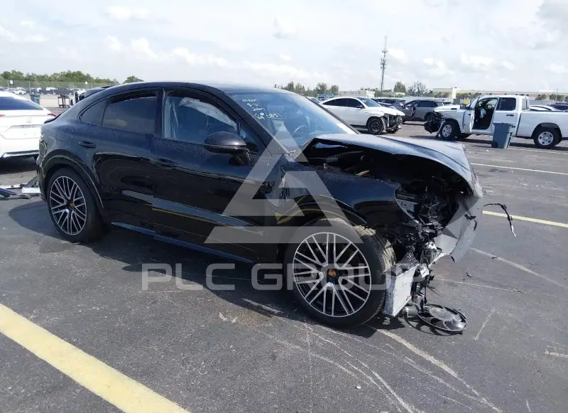 2025 Porsche Cayenne photo