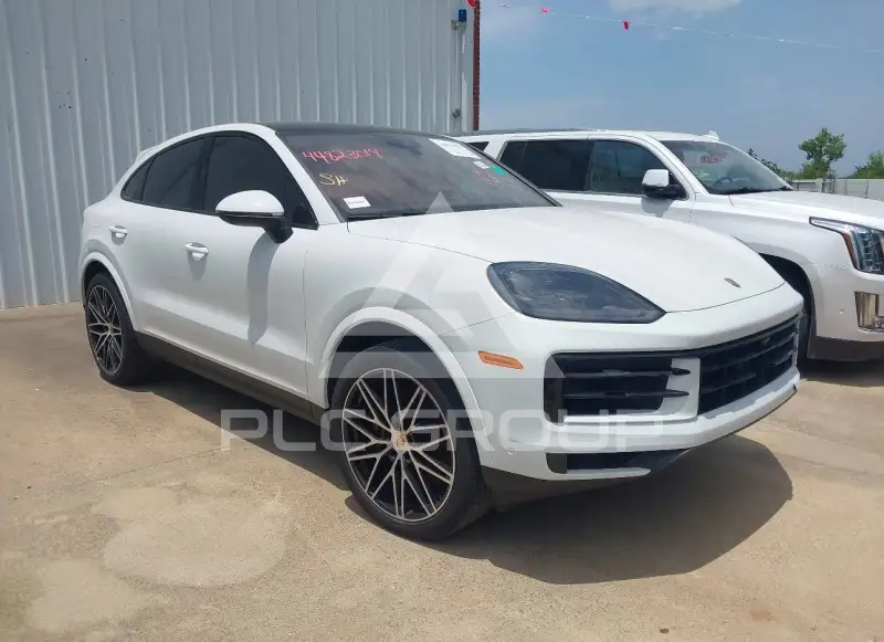 2025 Porsche Cayenne photo