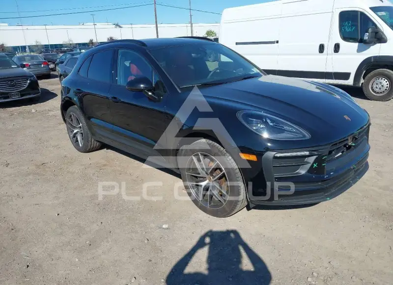 2025 Porsche MACAN фото
